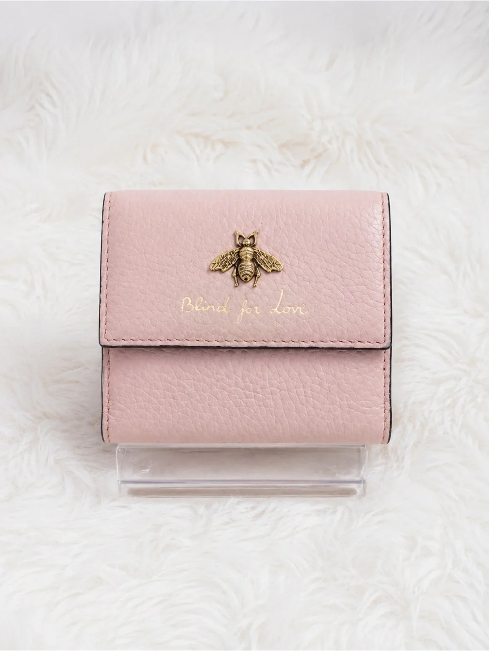 Gucci Blind for Love Bee Compact Wallet – Light Pink Pebbled Leather